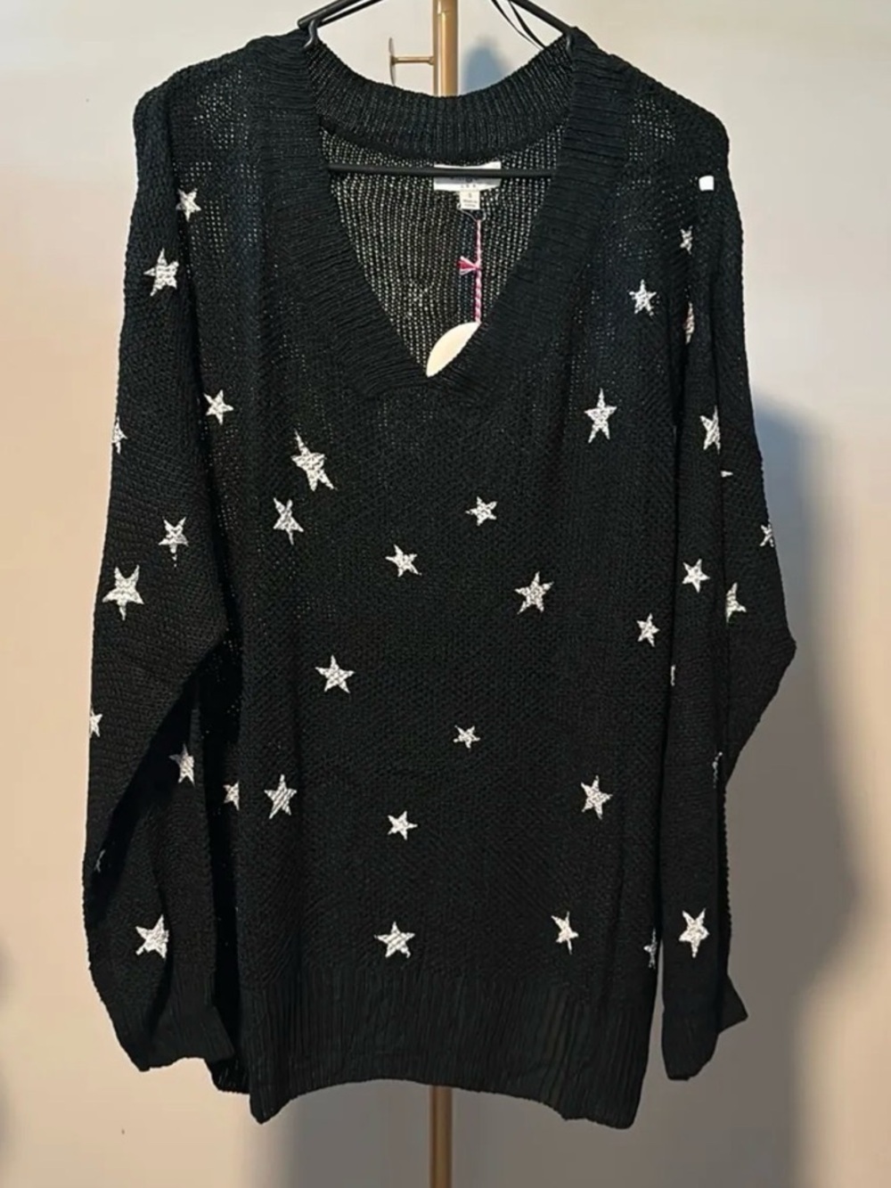 Umgee Black V-Neck Sweater with White Stars